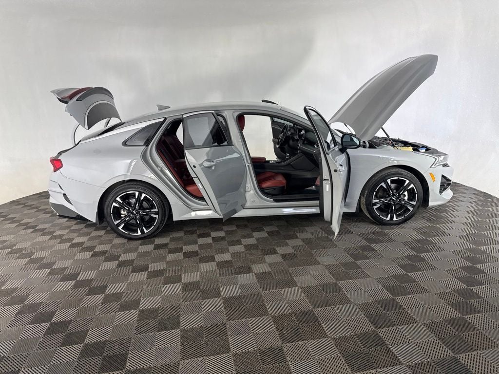 2024 Kia K5 GT-Line