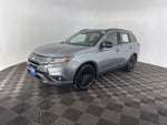 2020 Mitsubishi Outlander Base