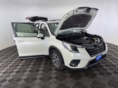 2024 Subaru Forester Premium