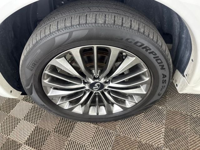 2019 INFINITI QX80 LUXE