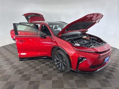 2025 Toyota Crown Signia Limited