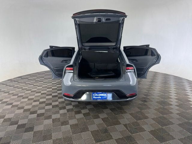 2025 Toyota Prius XLE
