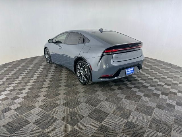 2025 Toyota Prius XLE