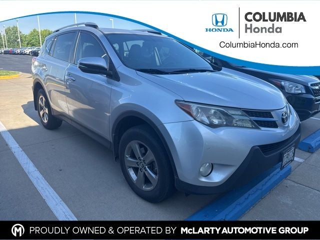 2015 Toyota RAV4 XLE AWD's photo