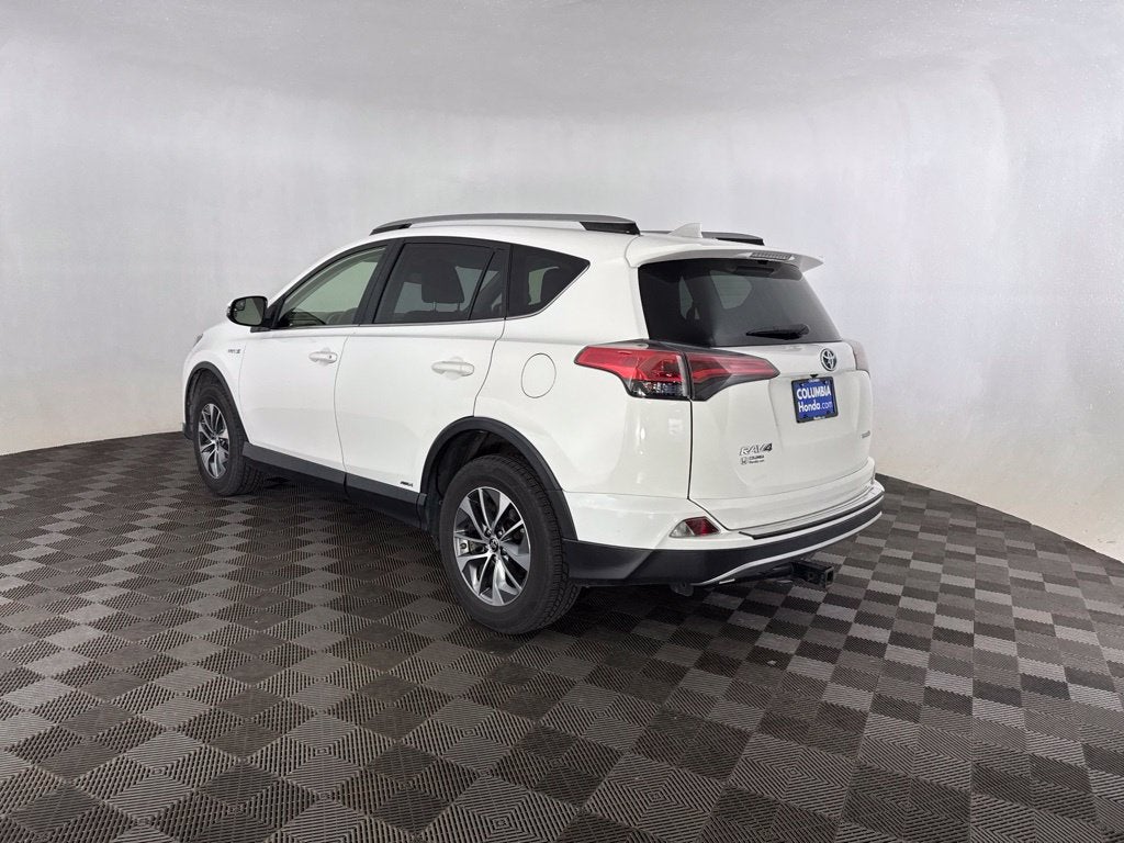 2018 Toyota RAV4 Hybrid LE