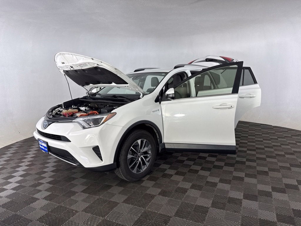 2018 Toyota RAV4 Hybrid LE
