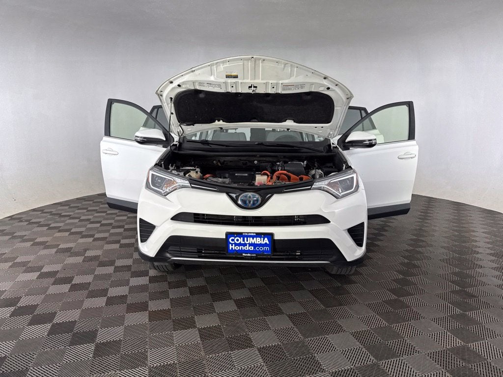 2018 Toyota RAV4 Hybrid LE