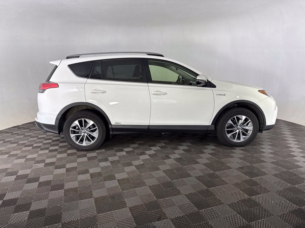 2018 Toyota RAV4 Hybrid LE