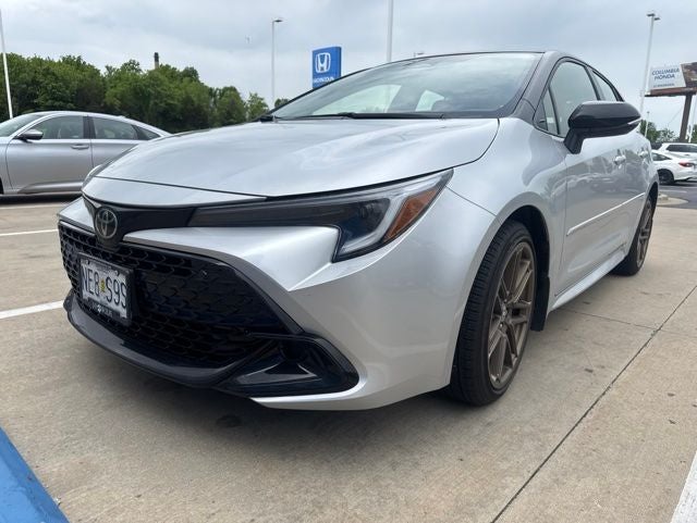 2025 Toyota Corolla Hatchback SE