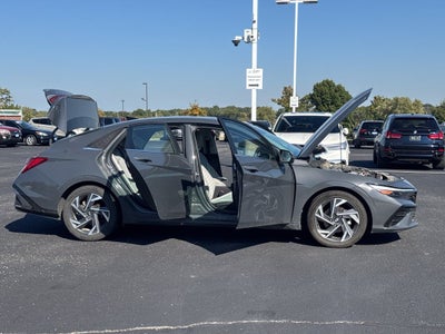 2024 Hyundai Elantra Limited