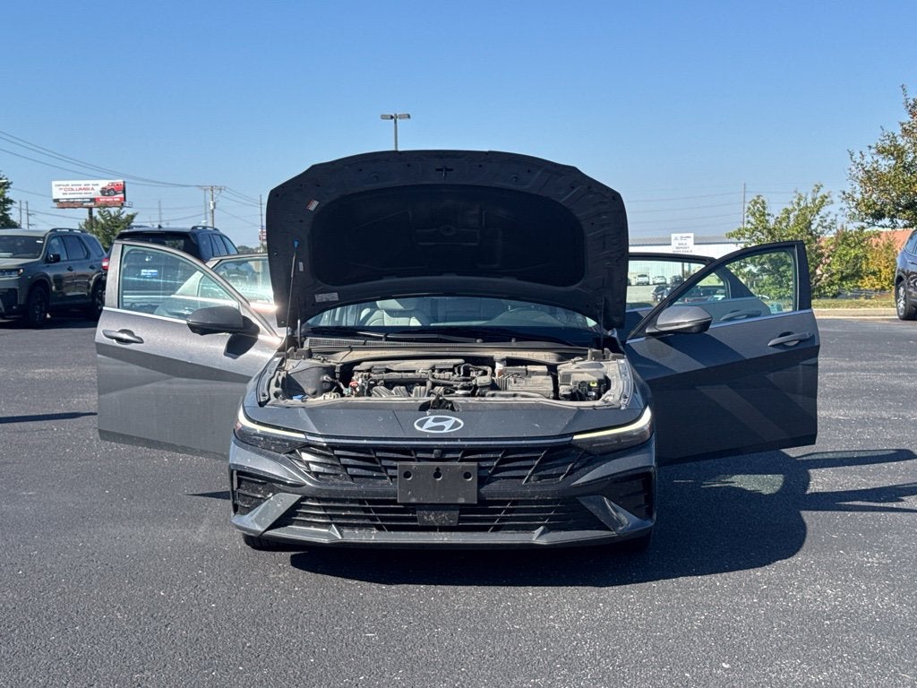 2024 Hyundai Elantra Limited