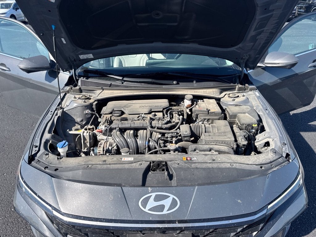 2024 Hyundai Elantra Limited