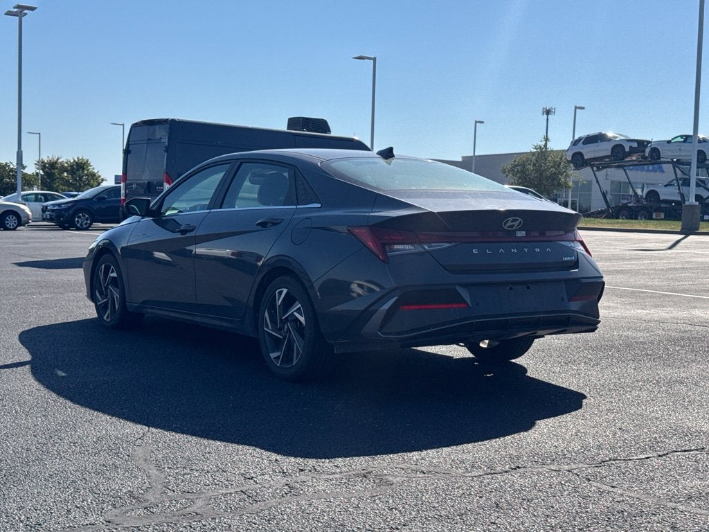 2024 Hyundai Elantra Limited