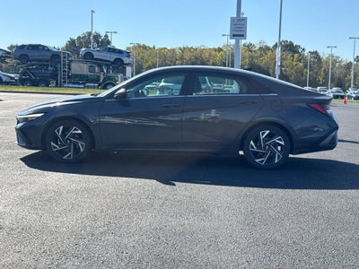 2024 Hyundai Elantra Limited