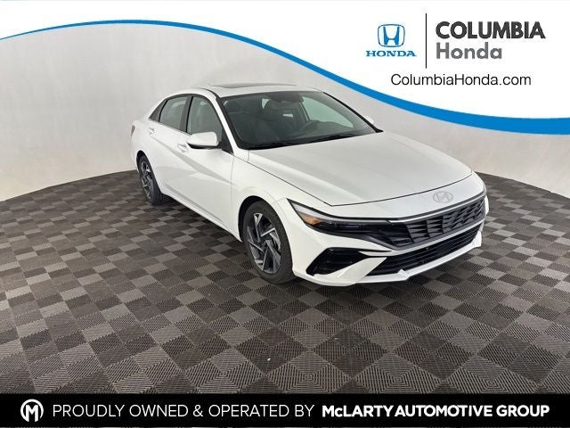2025 Hyundai Elantra 2.0 SEL Convenience IVT's photo