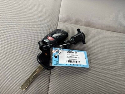 2014 Hyundai Veloster Base w/Gray