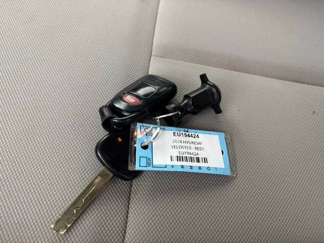 2014 Hyundai Veloster Base w/Gray