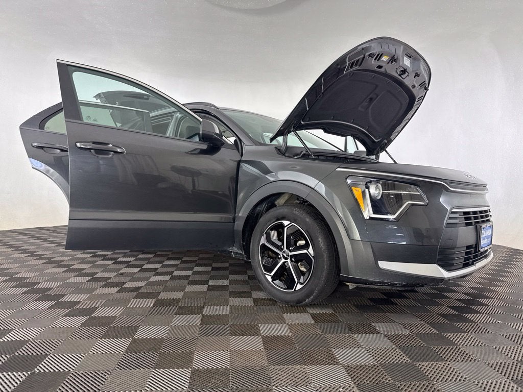 2025 Kia Niro LX