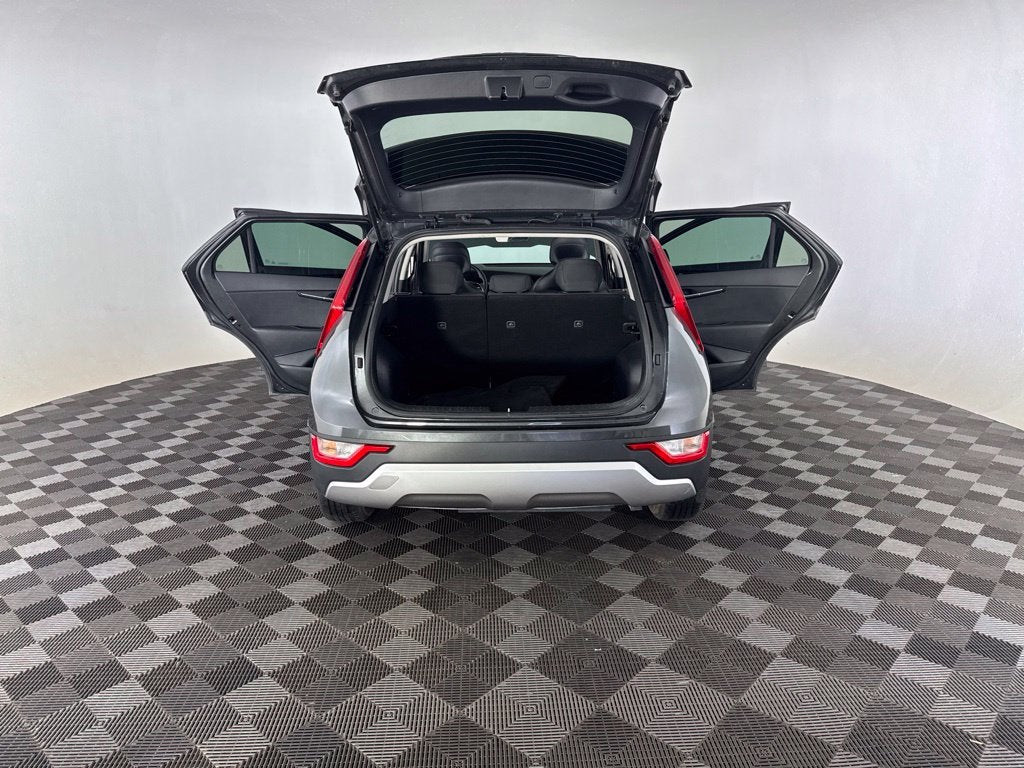 2025 Kia Niro LX