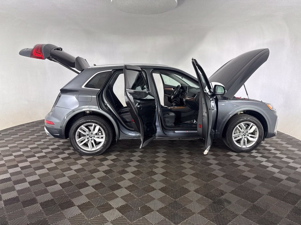 2023 Audi Q5 45 S line Premium quattro