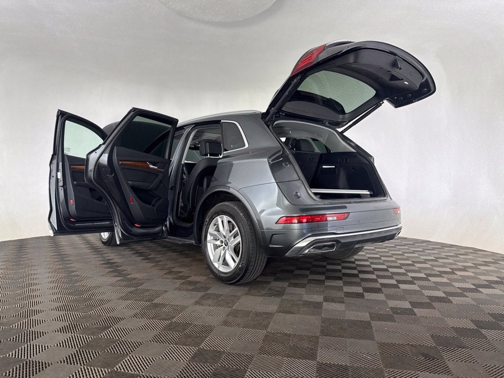 2023 Audi Q5 45 S line Premium quattro