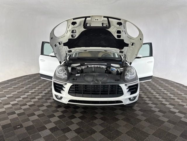 2018 Porsche Macan Base
