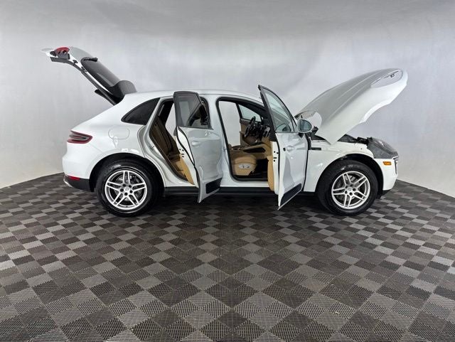 2018 Porsche Macan Base