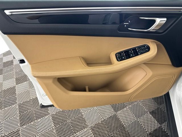 2018 Porsche Macan Base