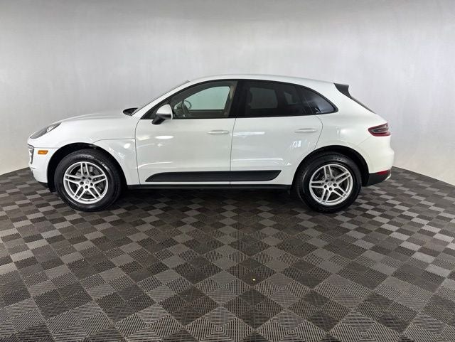 2018 Porsche Macan Base