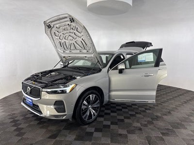 2023 Volvo XC60 B5 Plus Bright Theme
