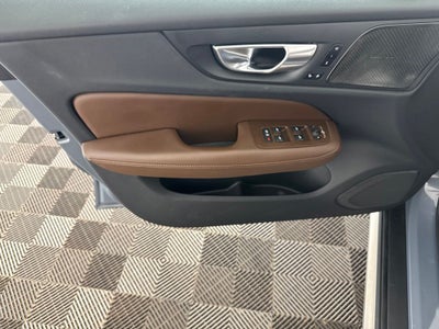 2023 Volvo V60 Cross Country Ultimate