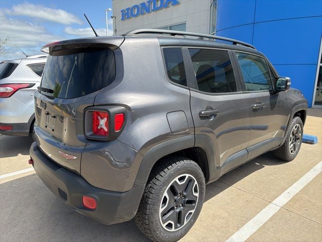 2016 Jeep Renegade Trailhawk