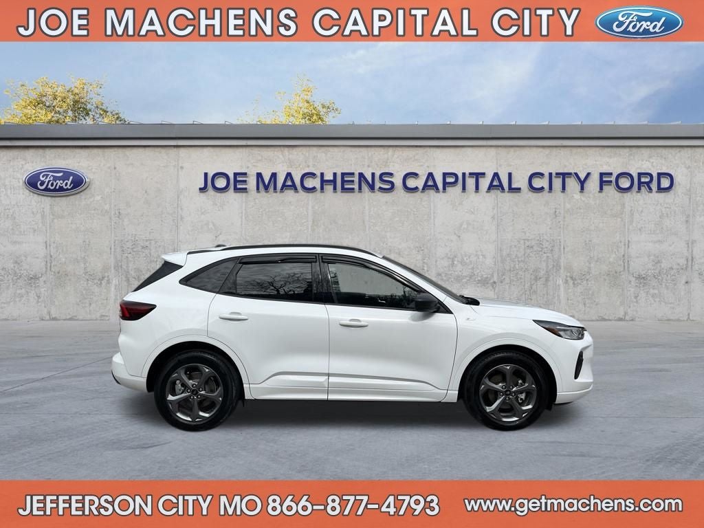 2023 Ford Escape Hybrid ST-Line