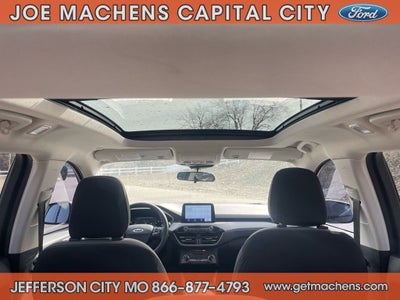 2022 Ford Escape Hybrid SE