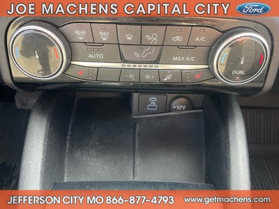 2022 Ford Escape Hybrid SE