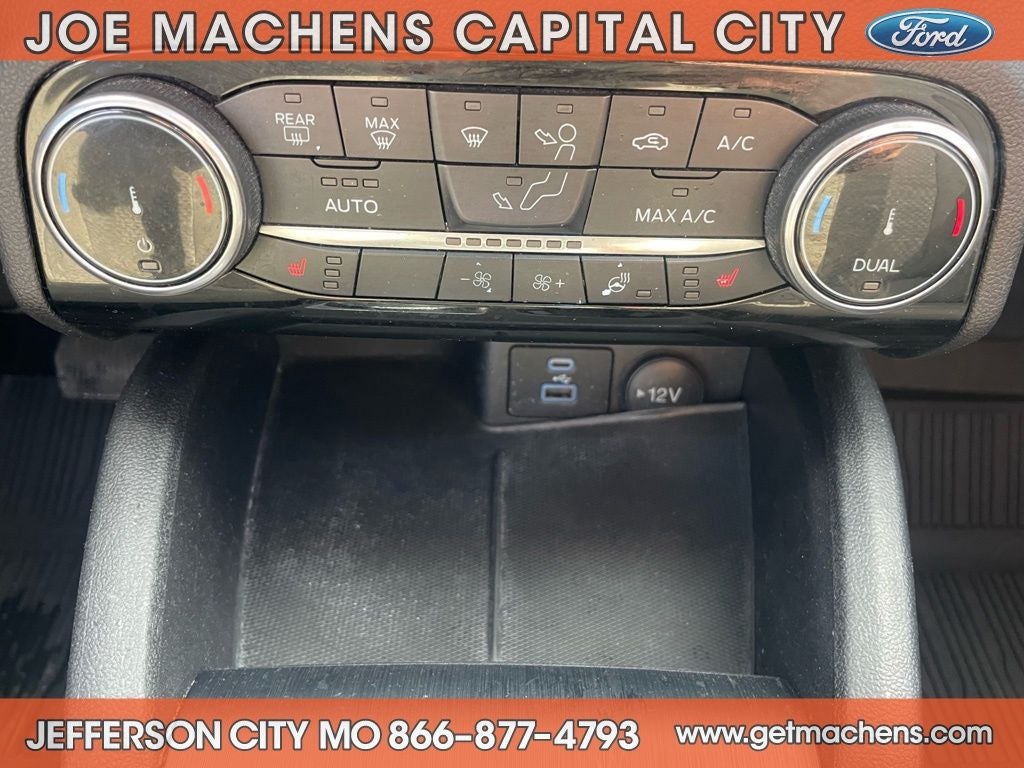 2022 Ford Escape Hybrid SE