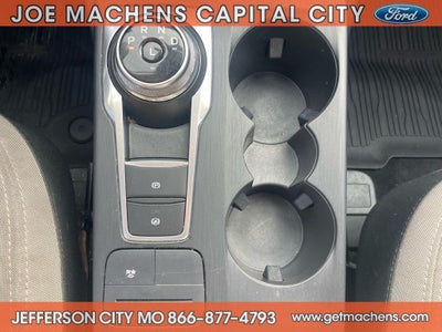 2022 Ford Escape Hybrid SE