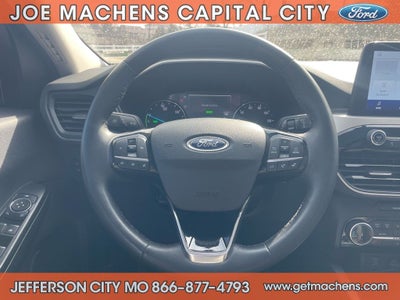 2022 Ford Escape Hybrid SE