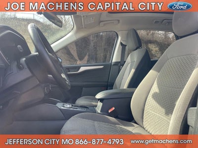 2022 Ford Escape Hybrid SE