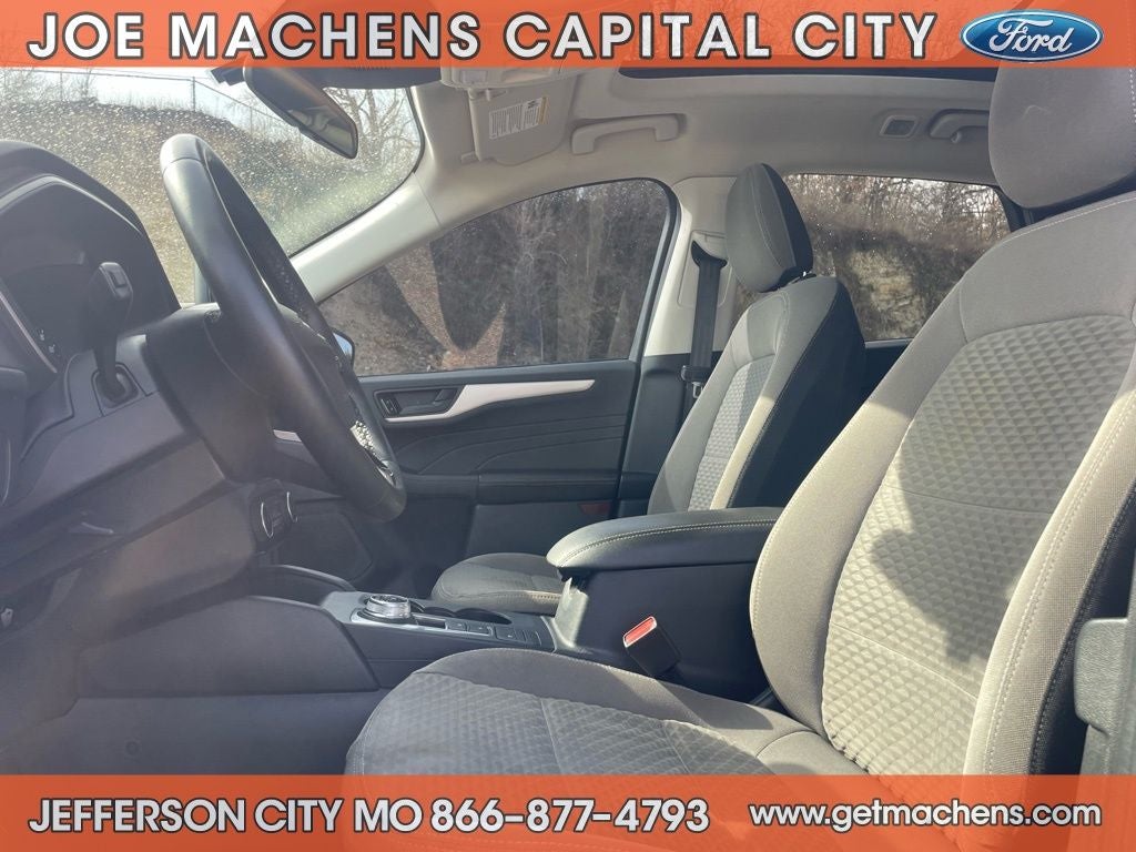 2022 Ford Escape Hybrid SE