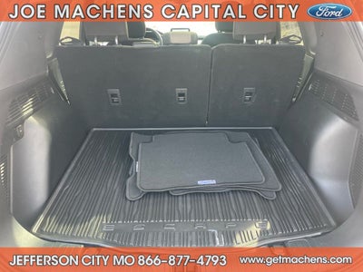 2022 Ford Escape Hybrid SE