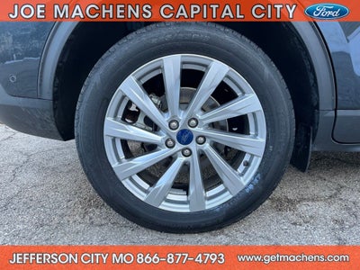 2022 Ford Escape Hybrid Titanium