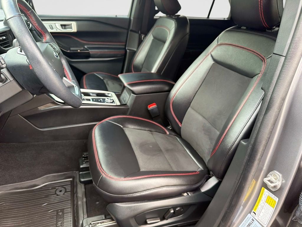 2024 Ford Explorer ST-Line