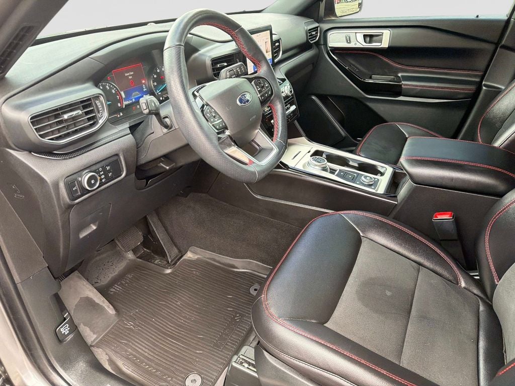 2024 Ford Explorer ST-Line