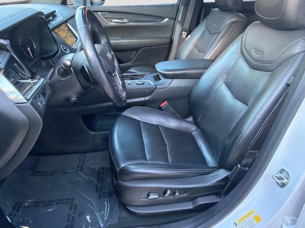 2022 Cadillac XT5 Premium Luxury
