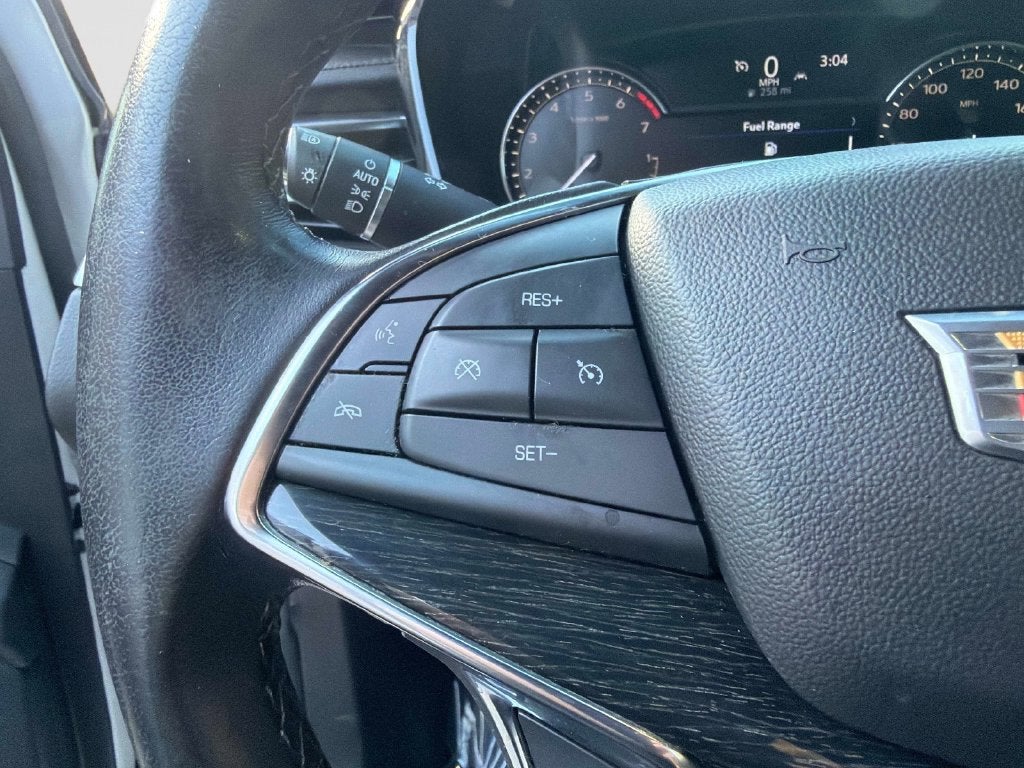 2022 Cadillac XT5 Premium Luxury