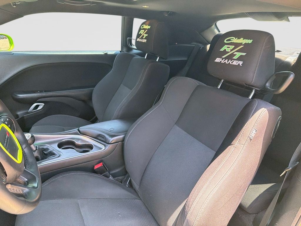 2015 Dodge Challenger R/T Shaker