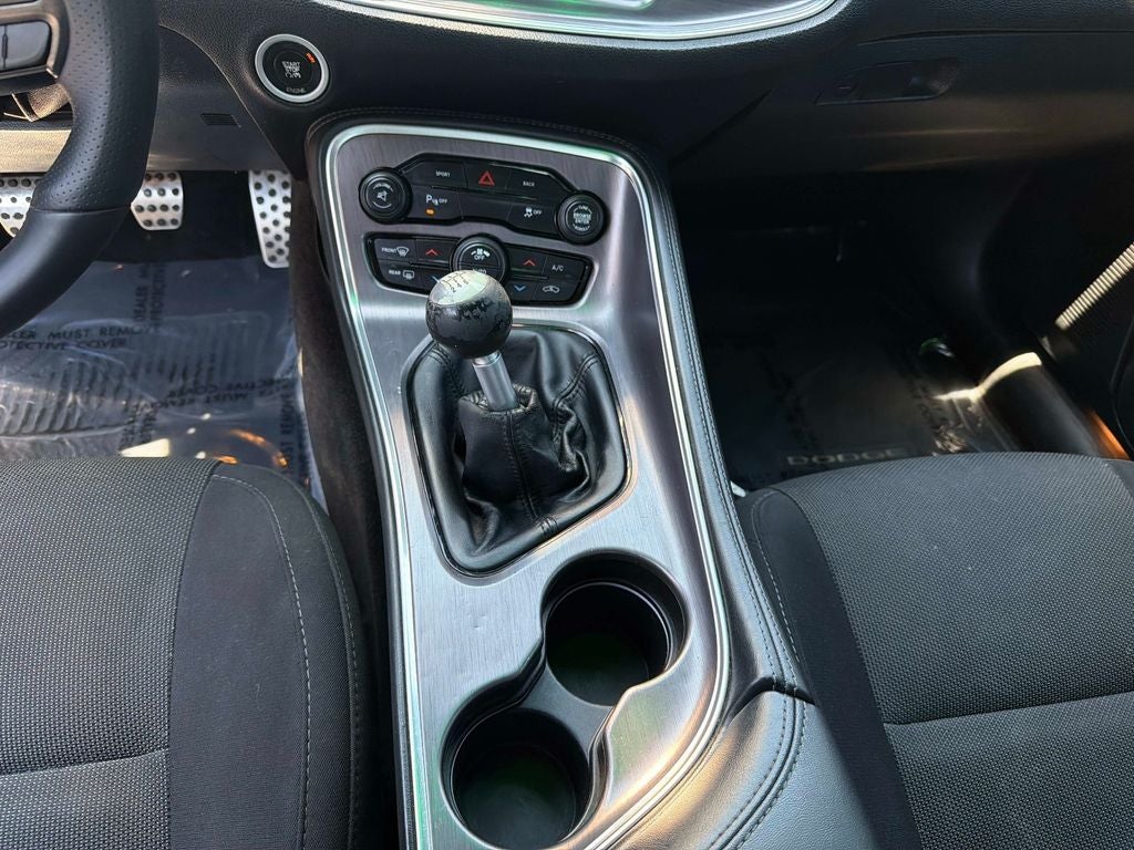 2015 Dodge Challenger R/T Shaker
