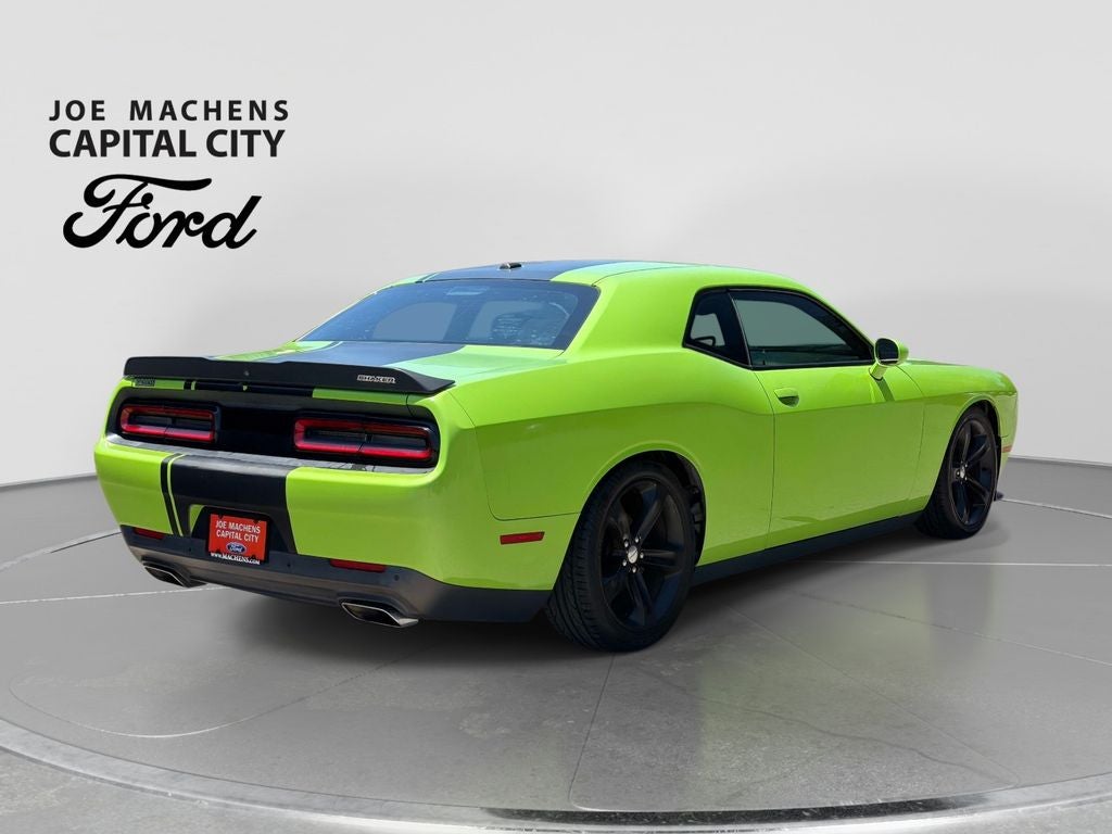 2015 Dodge Challenger R/T Shaker