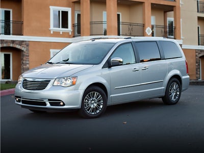 2013 Chrysler Town & Country Limited